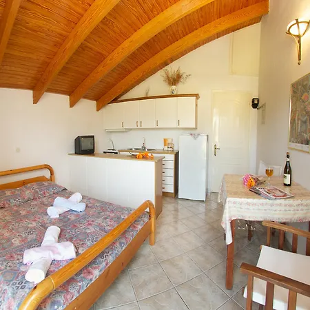 Venezia Apartments Сами Номер фото